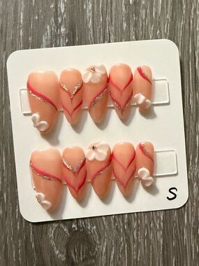 Peach Pink Floral Accent Press-On Nails Set - Elegant 3D Design